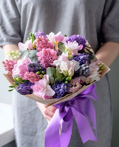 Бесплатная доставка цветов в Луганске